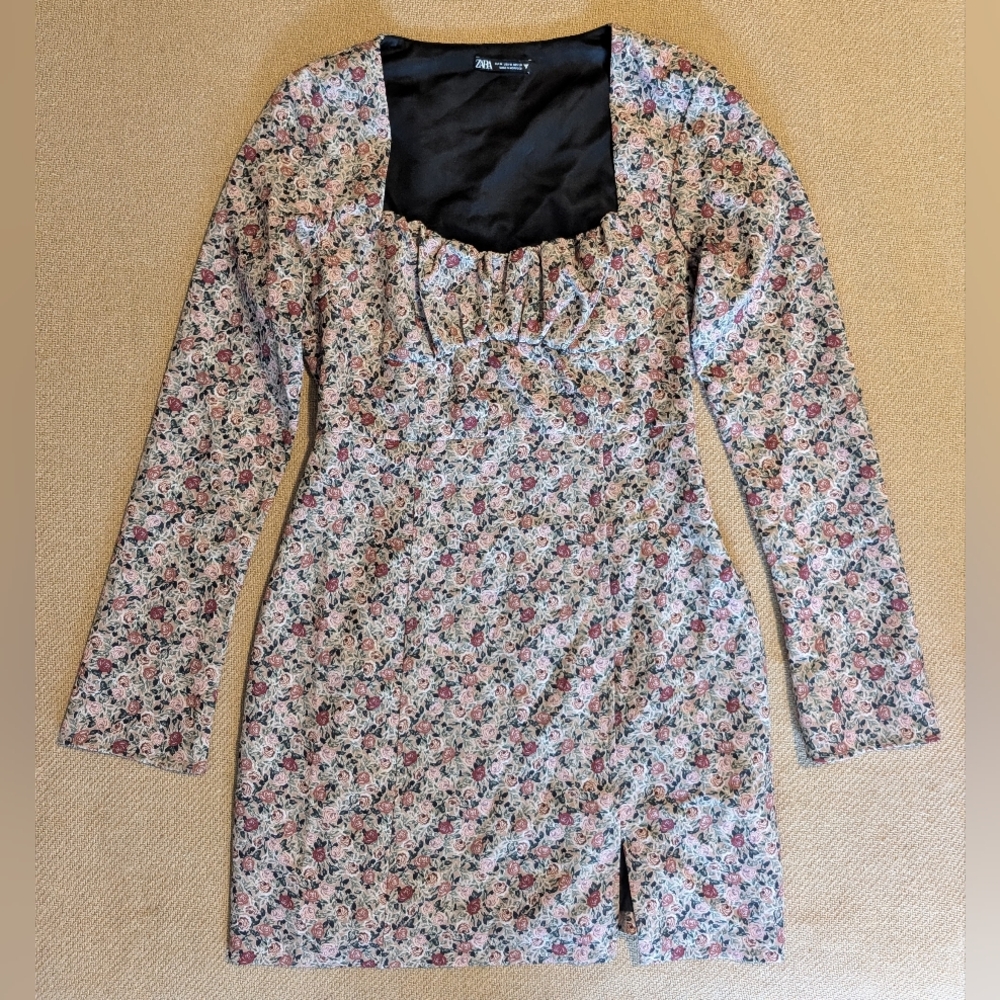 Zara Floral Patterned Square Neck Runched Bust Long Sleeve Mini Dress